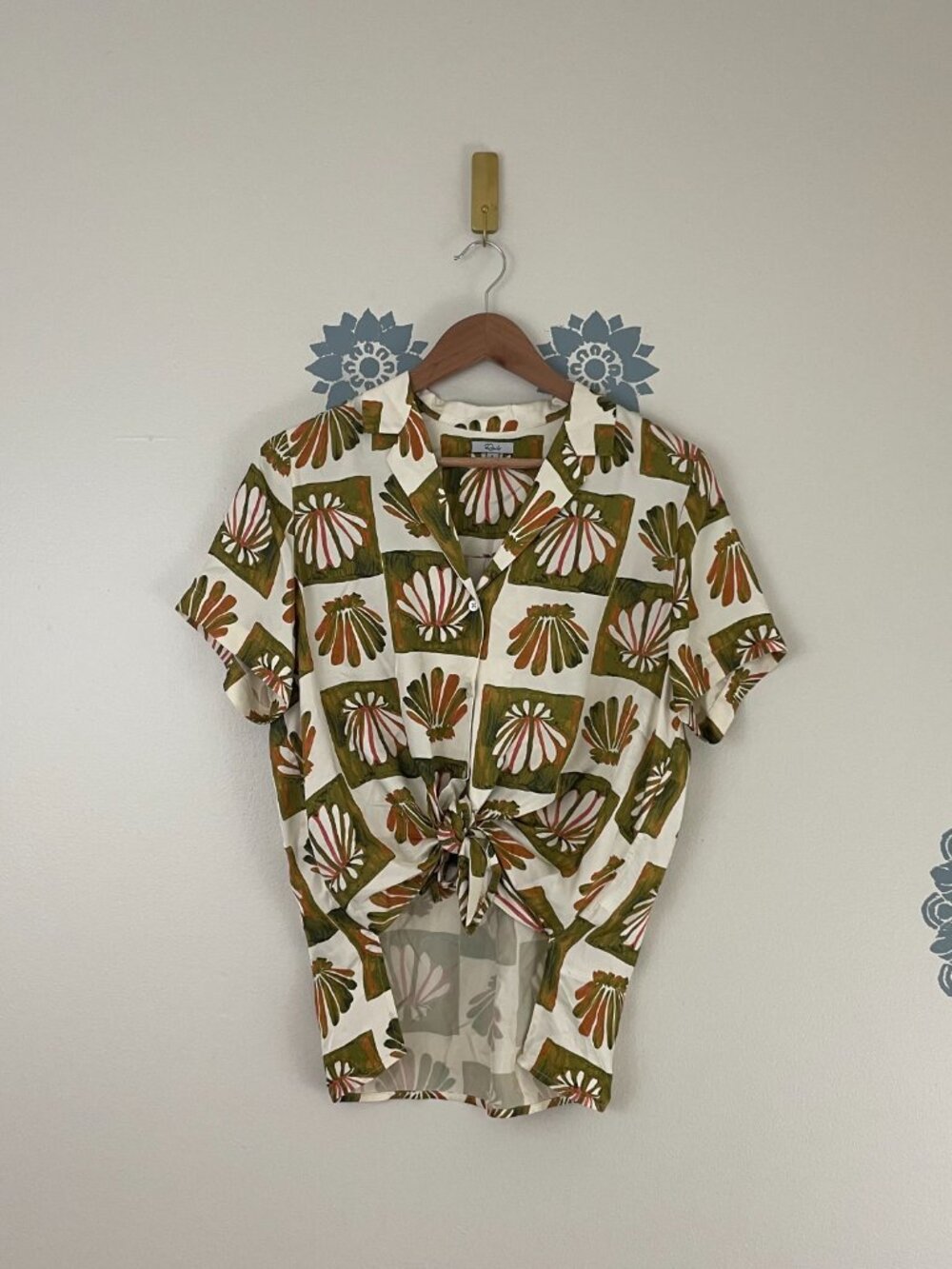 Rails Theis Button Down Shirt in Checkered Shells Size Small